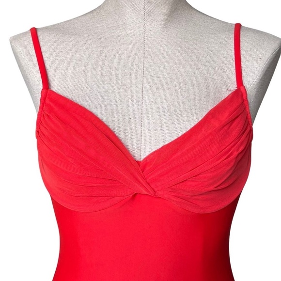 Oscar De La Renta Red Ruched Mesh Swimsuit Sz 12 With Matching Sarong Sz M - Picture 7 of 7